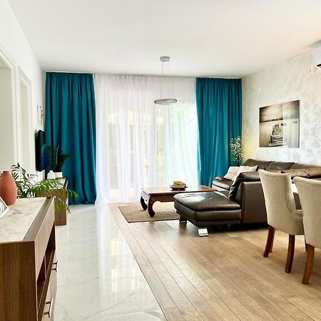 Apartments Тиват Екстер'єр фото