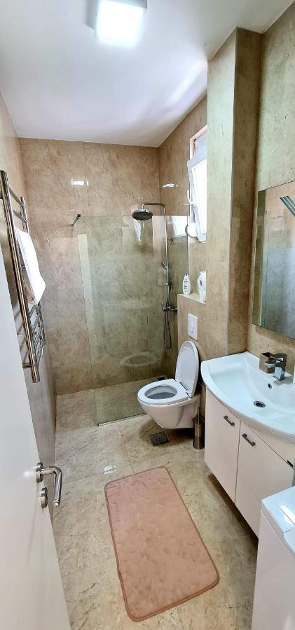 Apartments Тиват Екстер'єр фото