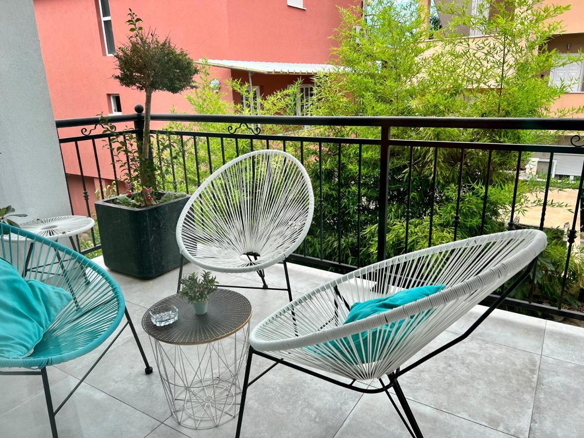 Apartments Тиват Екстер'єр фото