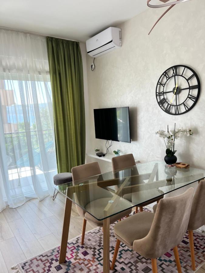 Apartments Тиват Екстер'єр фото